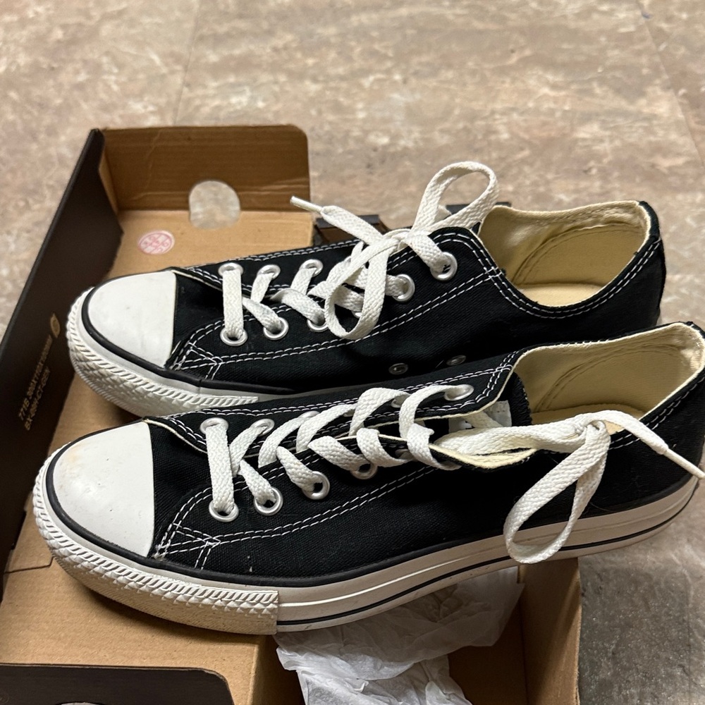 Converse All Star Black & White Canvas Low-Top Sneakers Women’s 8 Mens 6 - Picture 3 of 14
